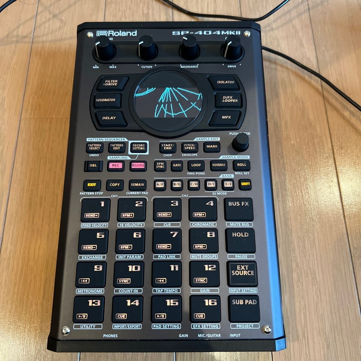 jason【超美品】Roland SP-404MKII SAMPLER Roland SP-404MKII Linear Wave Sampler - KDJ Records Limited