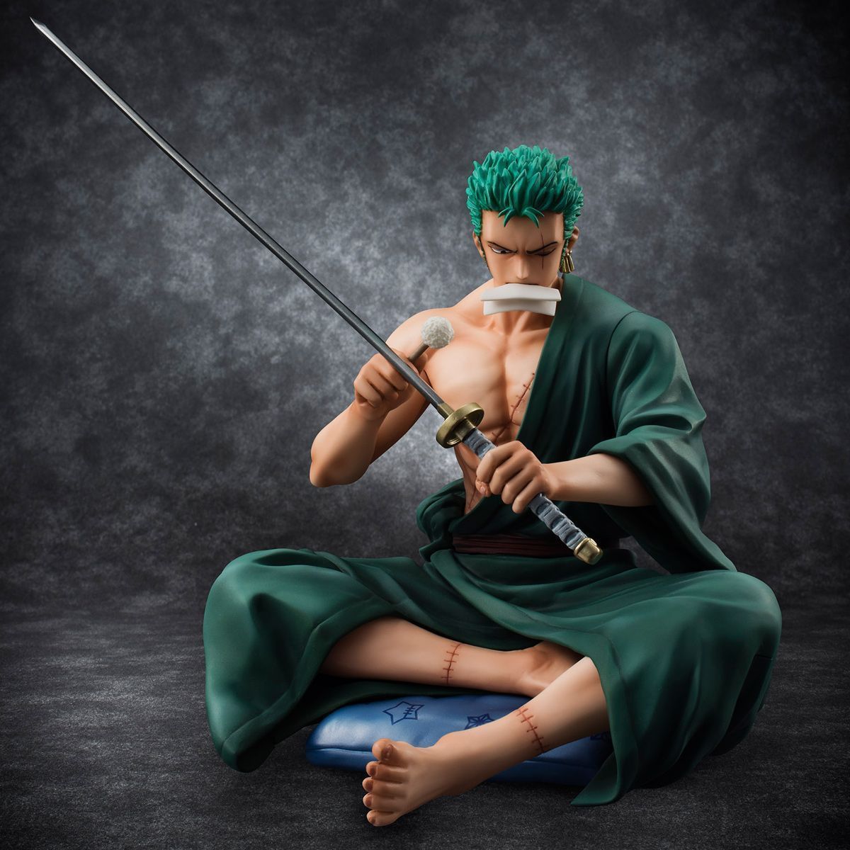 POP ONE PIECE Roronoa Zoro Limited PVC Figure Mode In Koleksi
