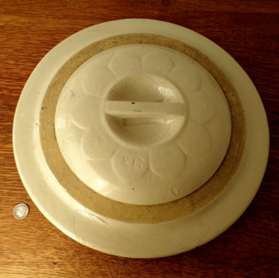 Nice RED WING 5 / 6 Gallon CROCK LID Bar Handle PETAL Pattern ZINC Please Read