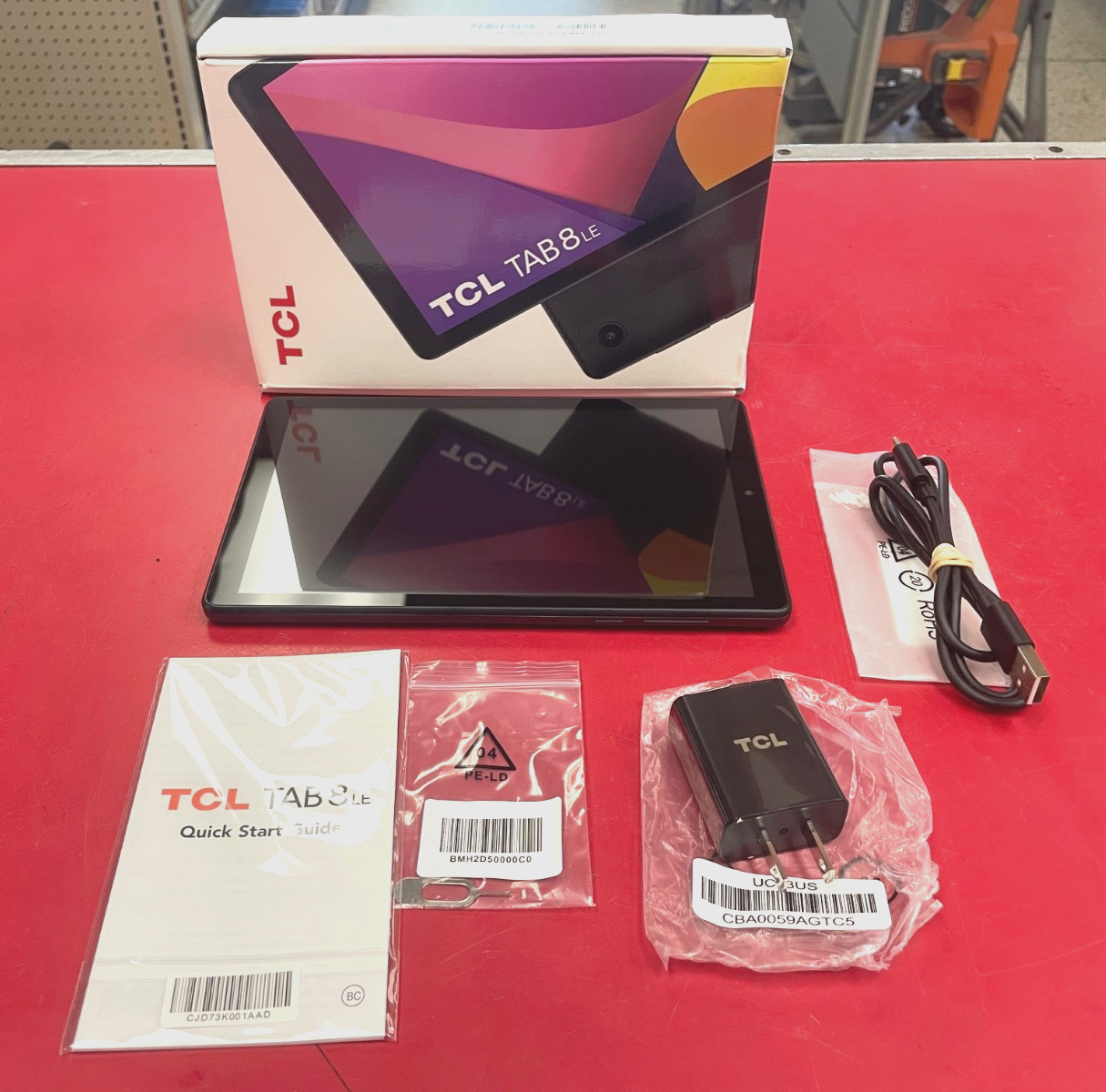 TCL Tab 8 LE Metro by T-Mobile 32GB 3GB Ram 4G LTE Android Tablet