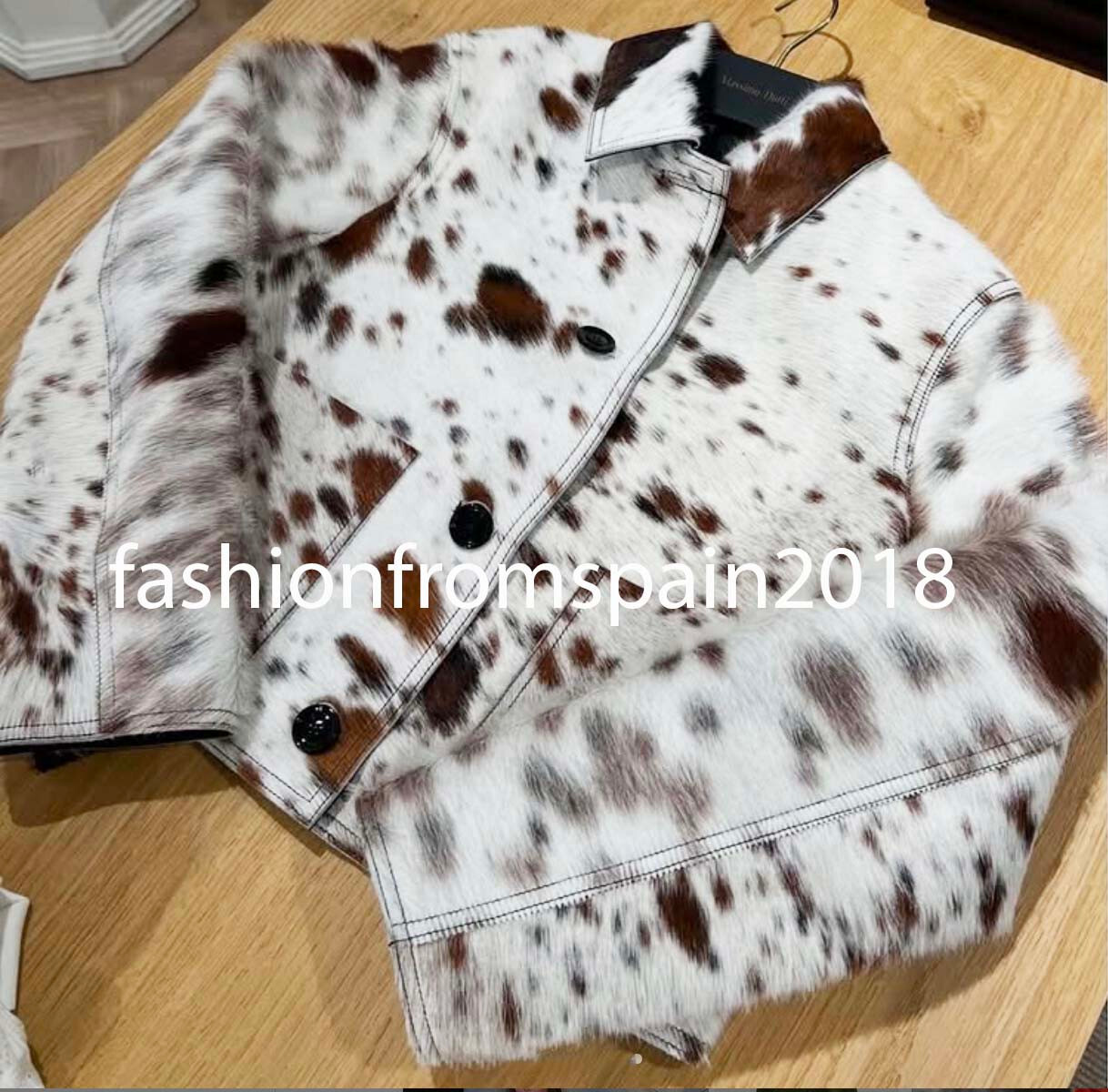 MASSIMO DUTTI NEW WOMAN Short animal print hair-on leather MASSIMO DUTTI NEW WOMAN Short animal print hair-on leather