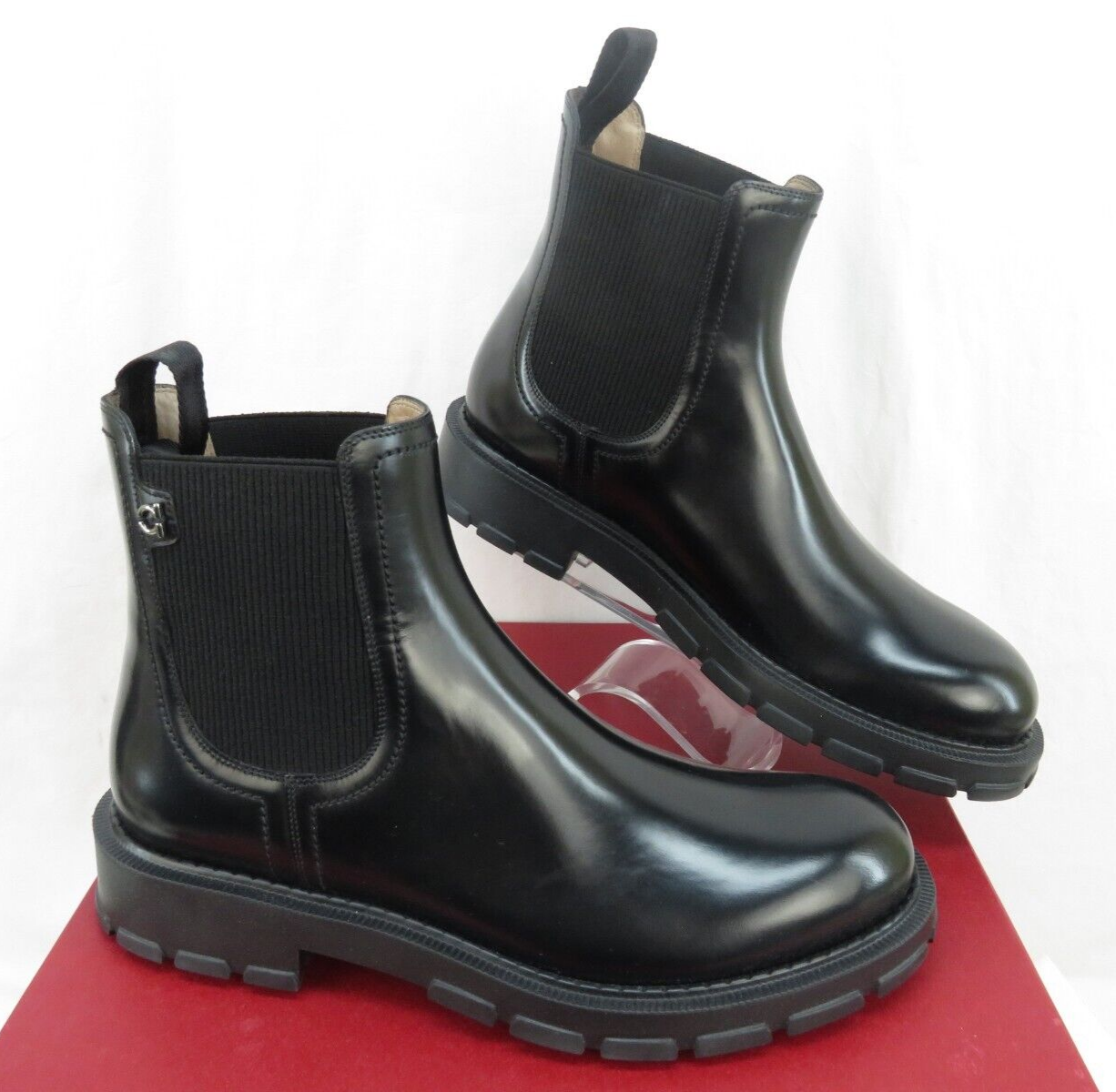 Pre-owned Ferragamo Iago Black Leather Gancini Logo Pull Chelsea Ankle Boots 9.5 Ee