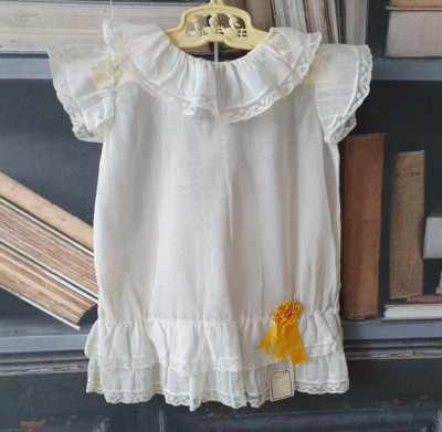 Robe vintage fille dentelle ruban vers 1930 - 39