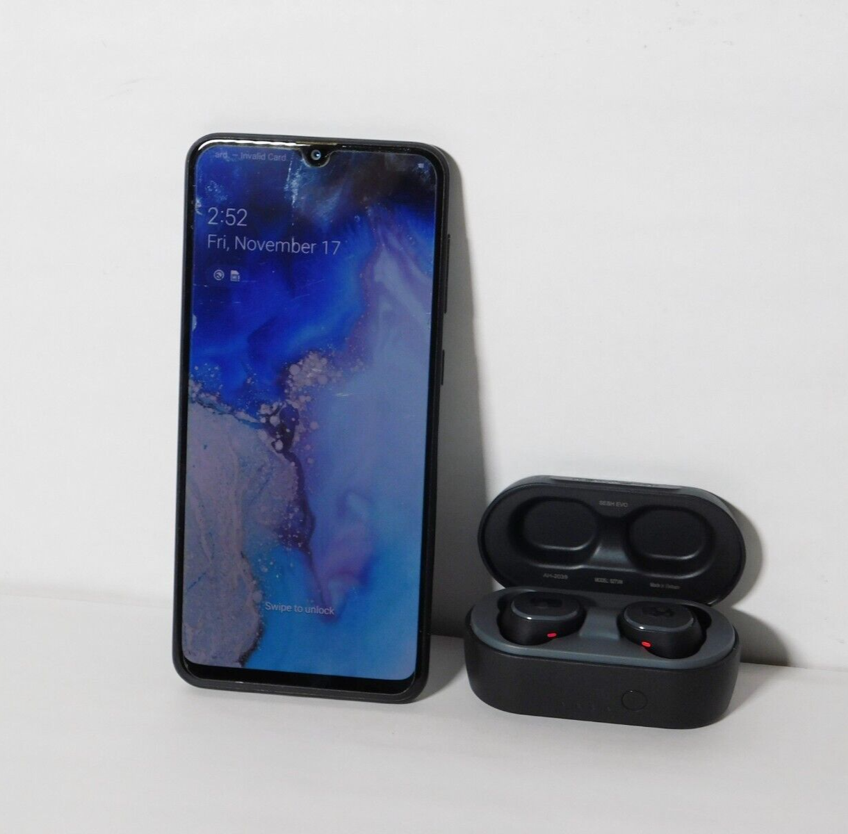 Samsung Galaxy A20 SM-A205U - 32GB - Black (Boost Mobile) (Single SIM) + Earbuds