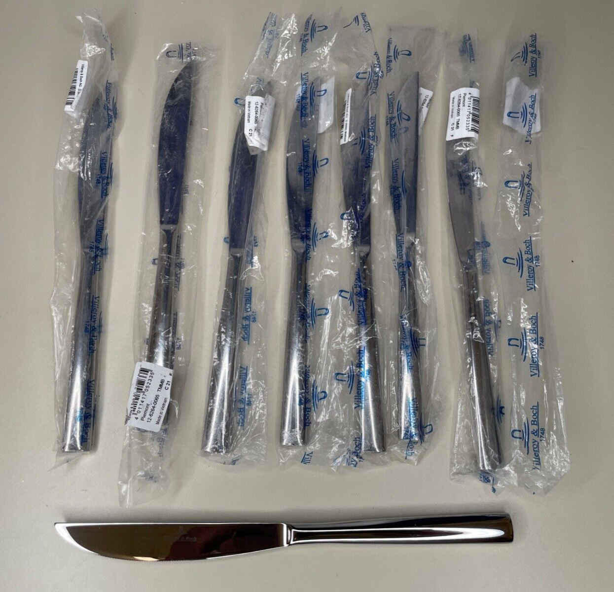 VILLEROY & BOCH PIEMONT 18/10 STAINLESS GLOSSY SET OF 8 DINNER KNIFE KNIVES