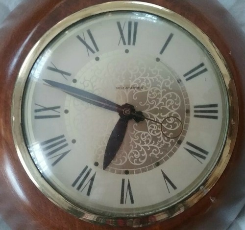 Lanshire Self Starting Clock- Nice Vintage Electric Wood Retro Works!