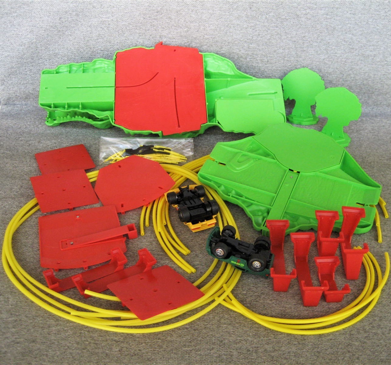 VINTAGE 1980s SCHAPER STOMPER SPEEDSTERS TWISTRACK GATOR RALLY RACING SET