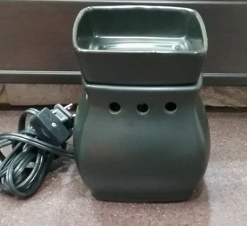 Scentsy warmer discontinued item, retired rare