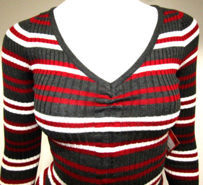NWT YOKI CINCH RIBBED V-NECK SWEATER WOMENS SIZE SMALL