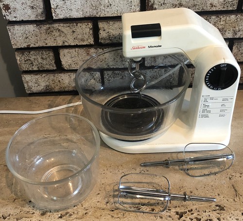 Amazon.com: Sunbeam MixMaster 350 Watt, White | Soft-Start