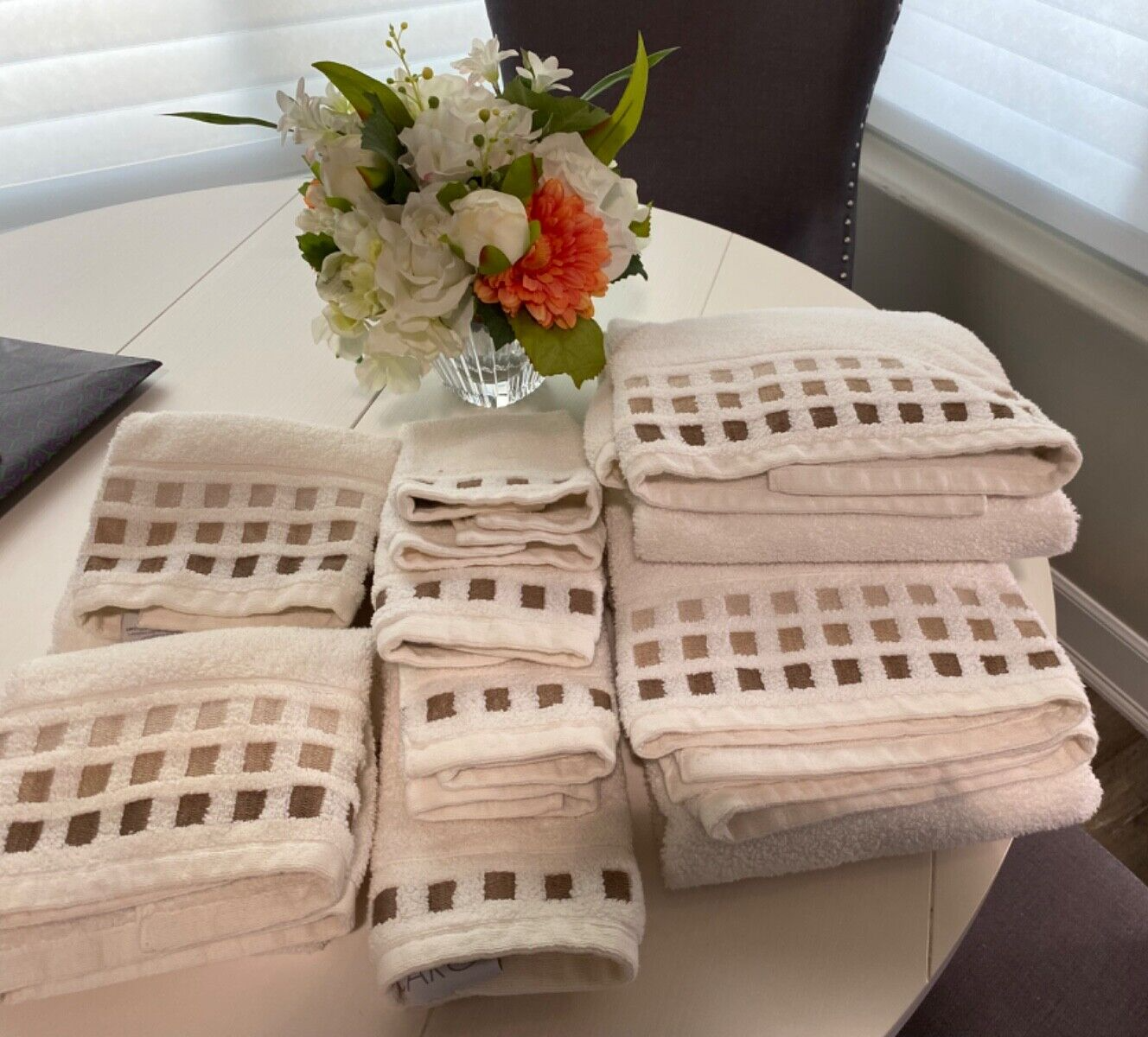 8 Piece Caro Towel Set Geometric 100% Soft Cotton 2 Bath 2 Hand 4 Finger Towels