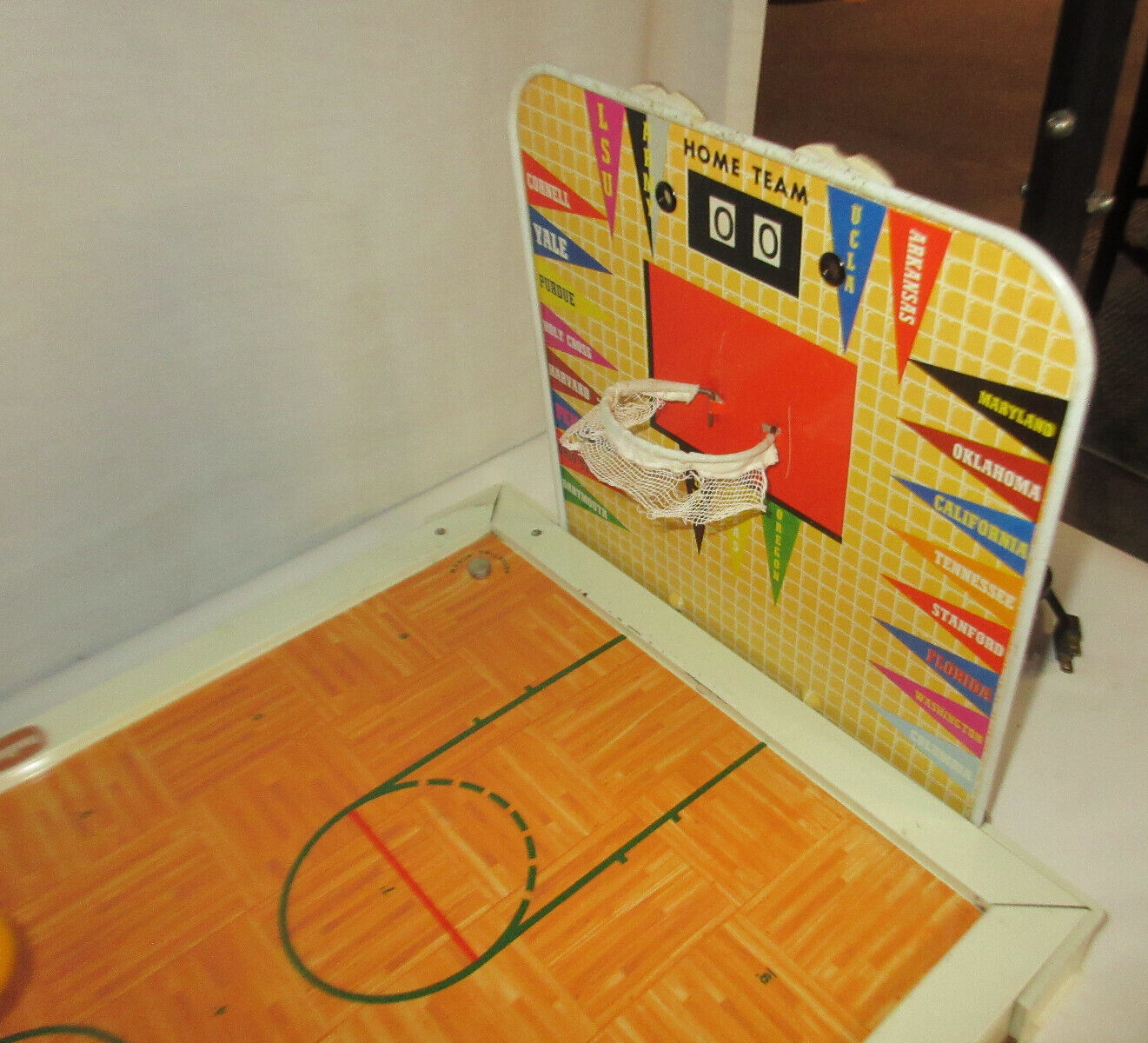 Vintage Tudor True Action Electric Basketball Game model 575 tested working