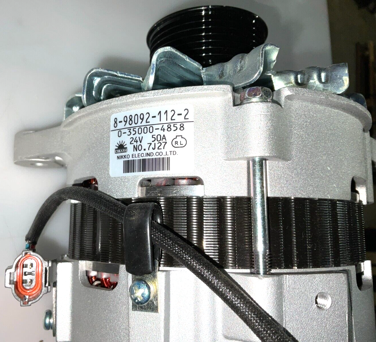 ISUZU 8-9809-2112-2 NIKKO 8-98092 24 VOLT ALTERNATOR (AJJ1X) ISUZU 8-9809-2112-2 NIKKO 8-98092 24 VOLT ALTERNATOR (AJJ1X)