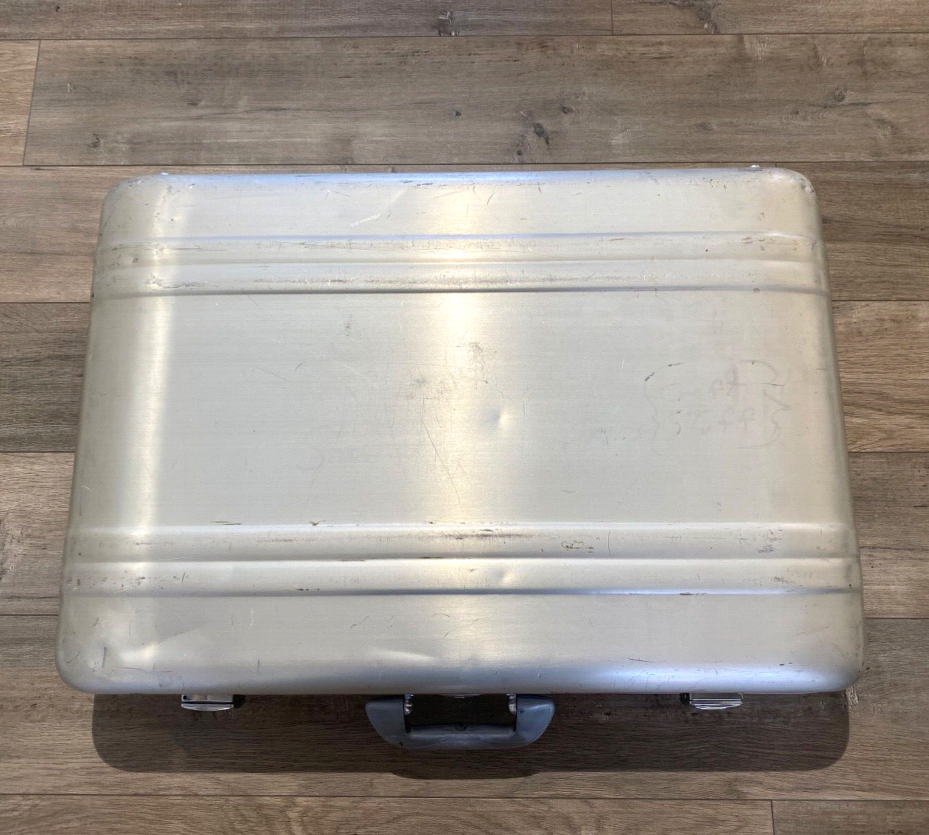 Pursuit Aluminum Collection | Medium Attaché Case | Zero