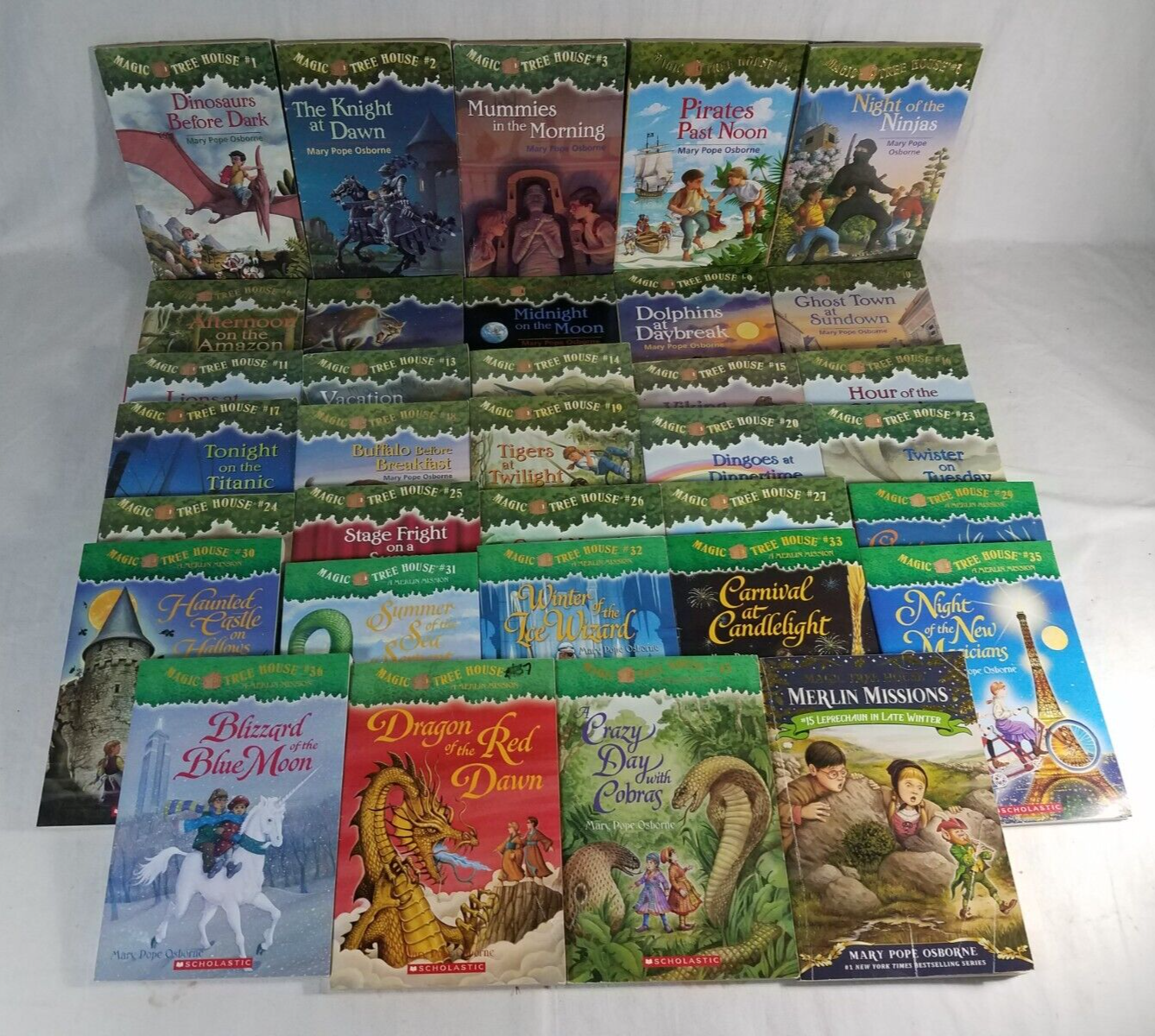 [新品]27冊Magic Tree House Merlin Missions Magic Tree House: Merlin Missions #27 Night of the Ninth
