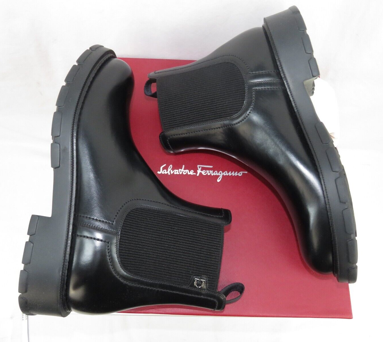 Pre-owned Ferragamo Iago Black Leather Gancini Logo Pull Chelsea Ankle Boots 9.5 Ee
