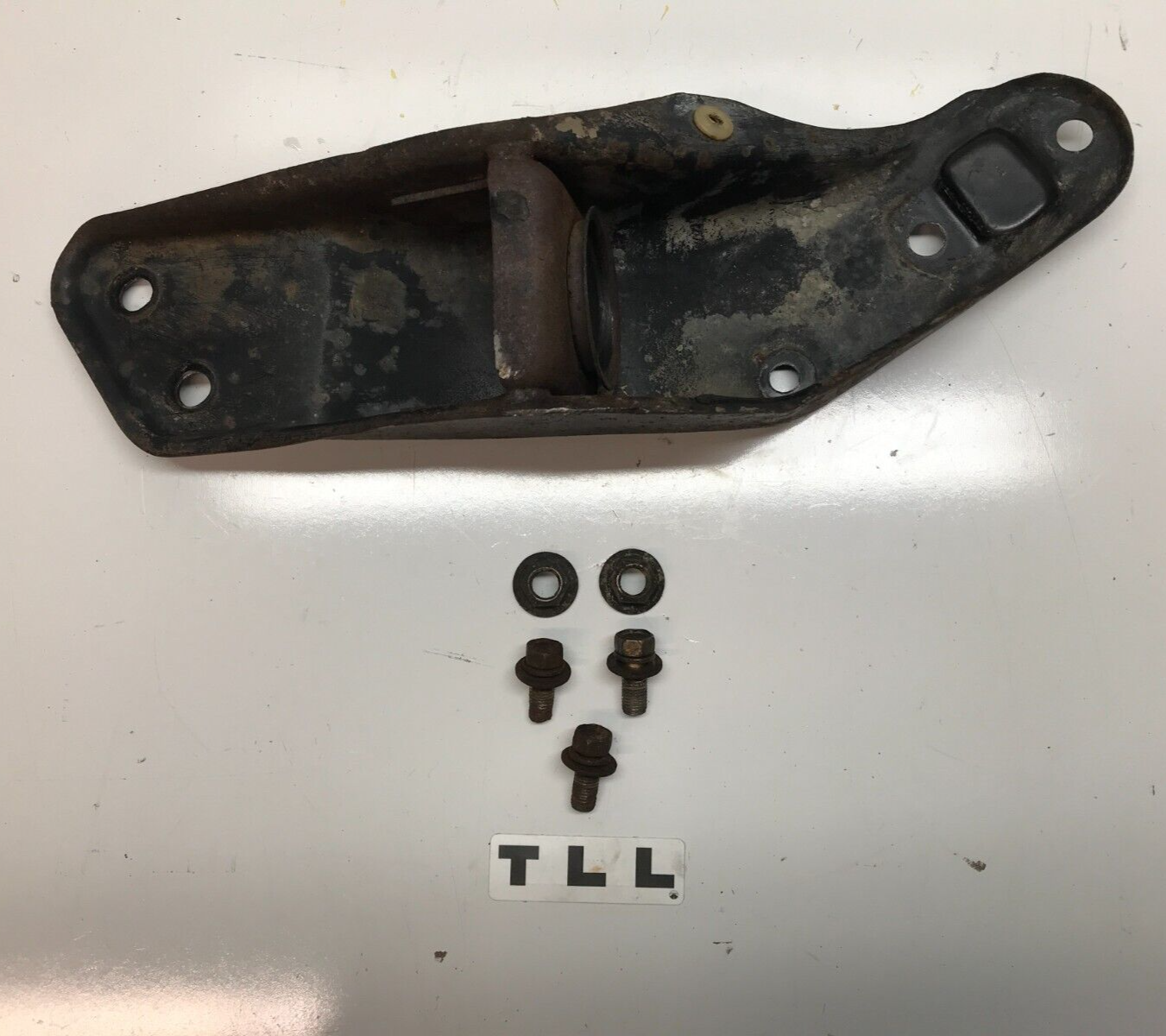yuページ 88-89 Nissan 300ZX VG30 Z31 Passenger Side Front Torsion Rod