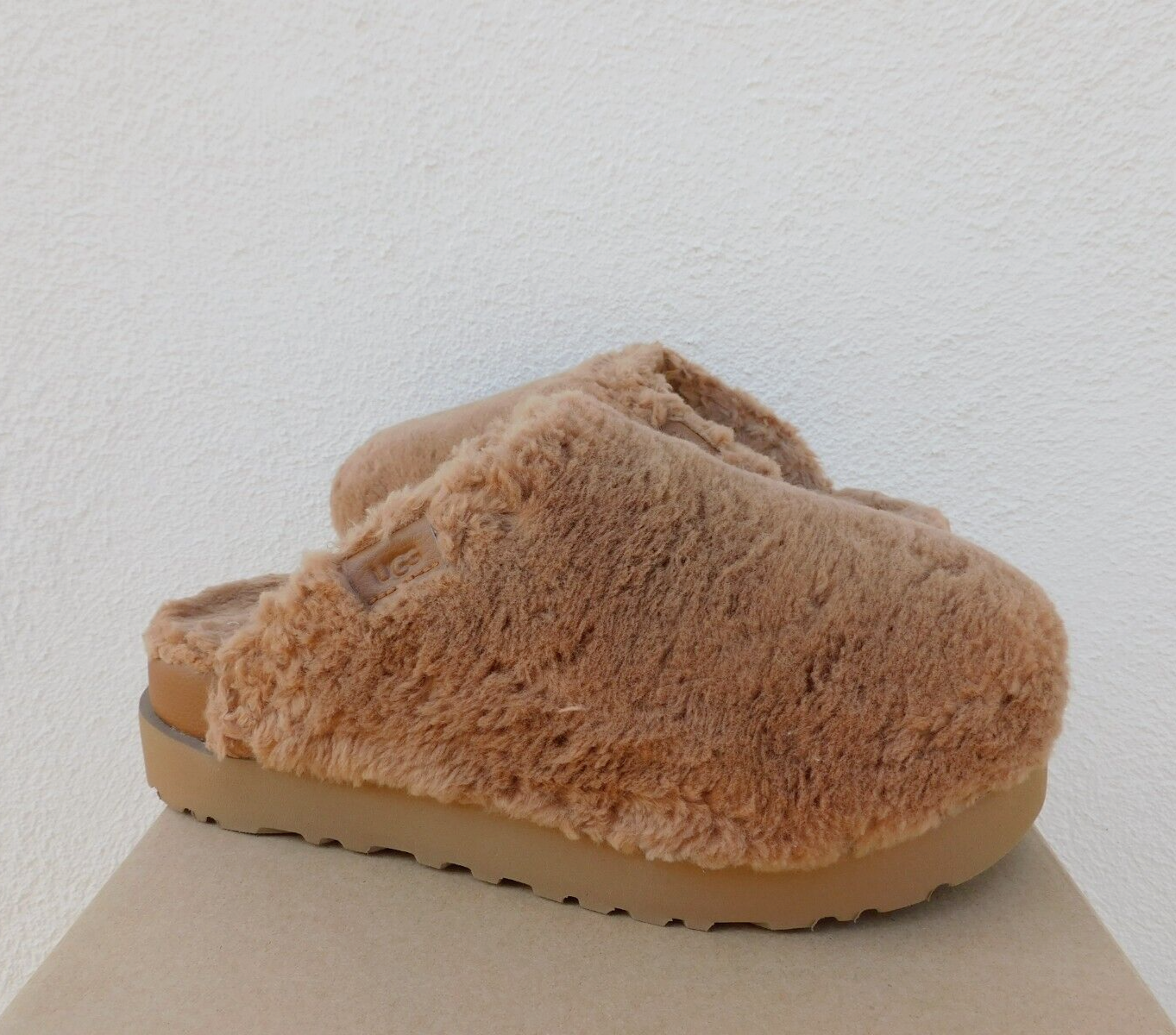 UGG HARDWOOD FUZZ SUGAR FAUX FUR FLUFF SLIDE SLIPPERS, WOMEN US 10