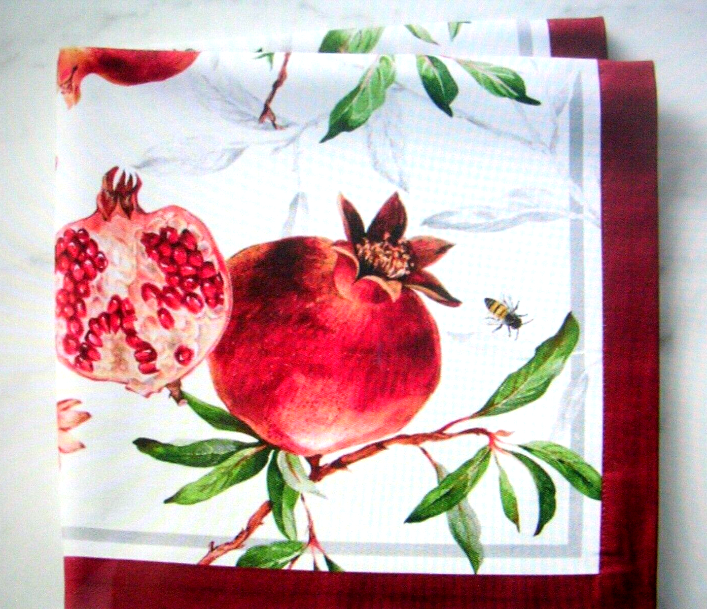 WILLIAMS SONOMA POMEGRANATE DINNER NAPKINS SET OF FOUR 100% COTTON NEW WITH TAGS