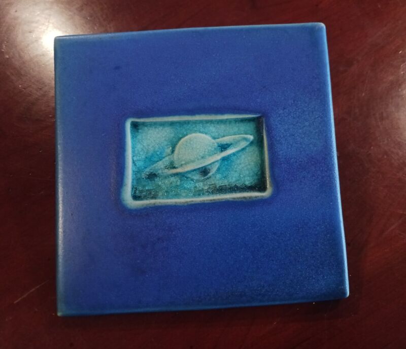 Michael Cohen Art Pottery Tile Hot Plate Saturn Wallhanging Trivet Blue Vtg 2000