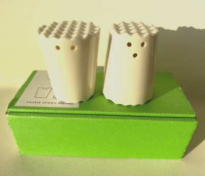 NIB MoMA TTYOKZK CERAMIC DESIGN White FACE  Salt & Pepper Shakers Made in Japan
