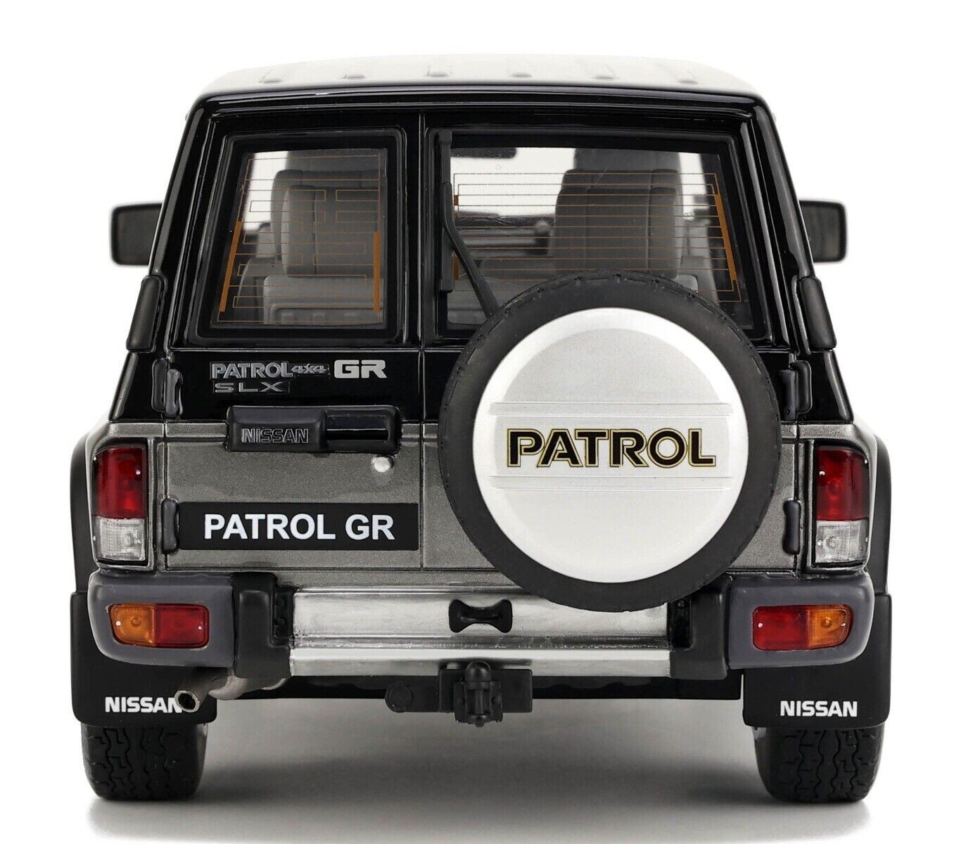 1/18 Nissan Patrol GR (Y60) in Graphite Grey Black Model by