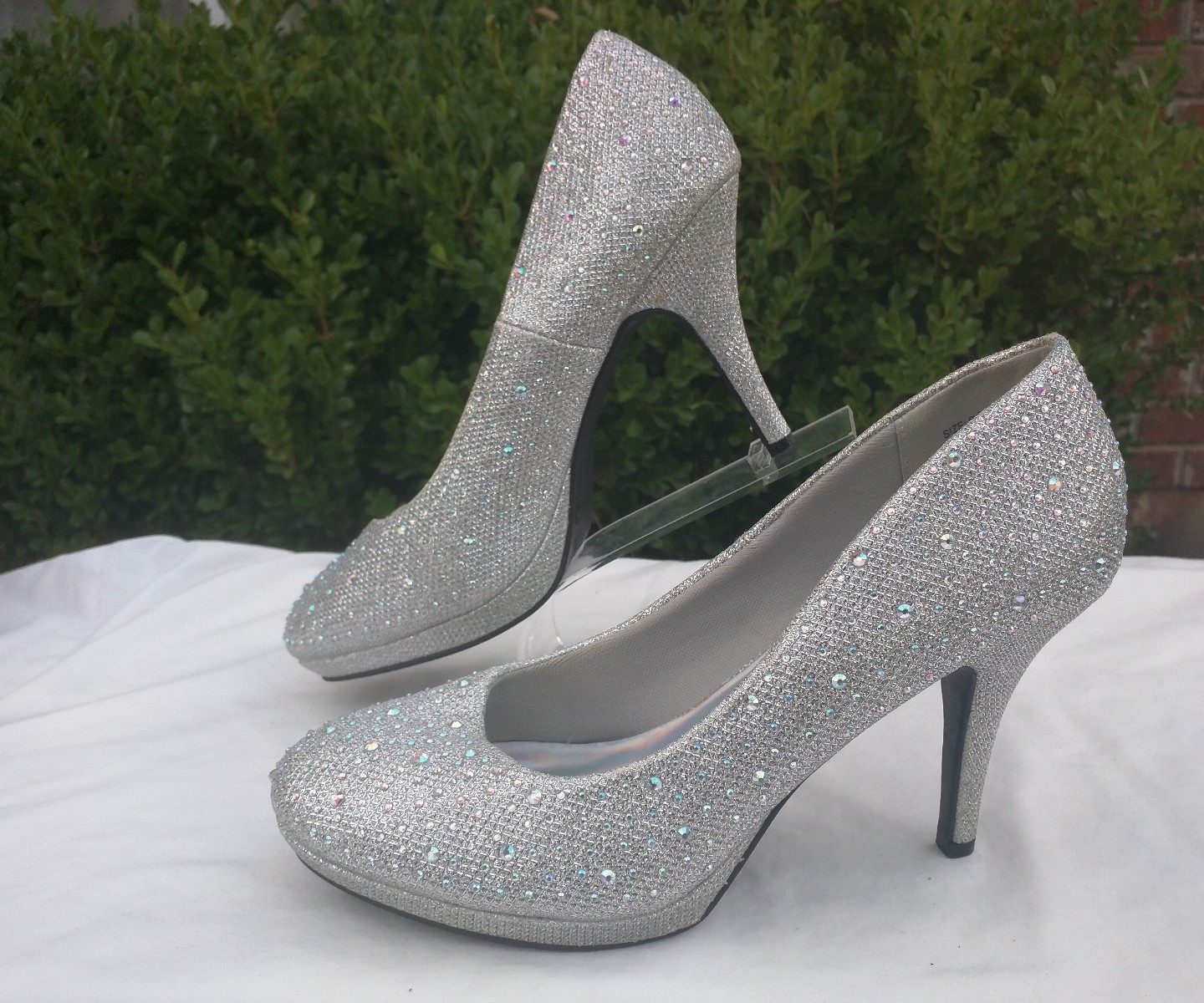 SILVER SLIPPER MIRAGE IRIDESCENT  WOMEN'S CRYSTAL RHINESTONE  PUMPS HEELS SZ 8.5