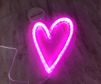 Valentine LED USB Pink Neon Lighted Sweet Heart Holiday Office Computer Home NEW