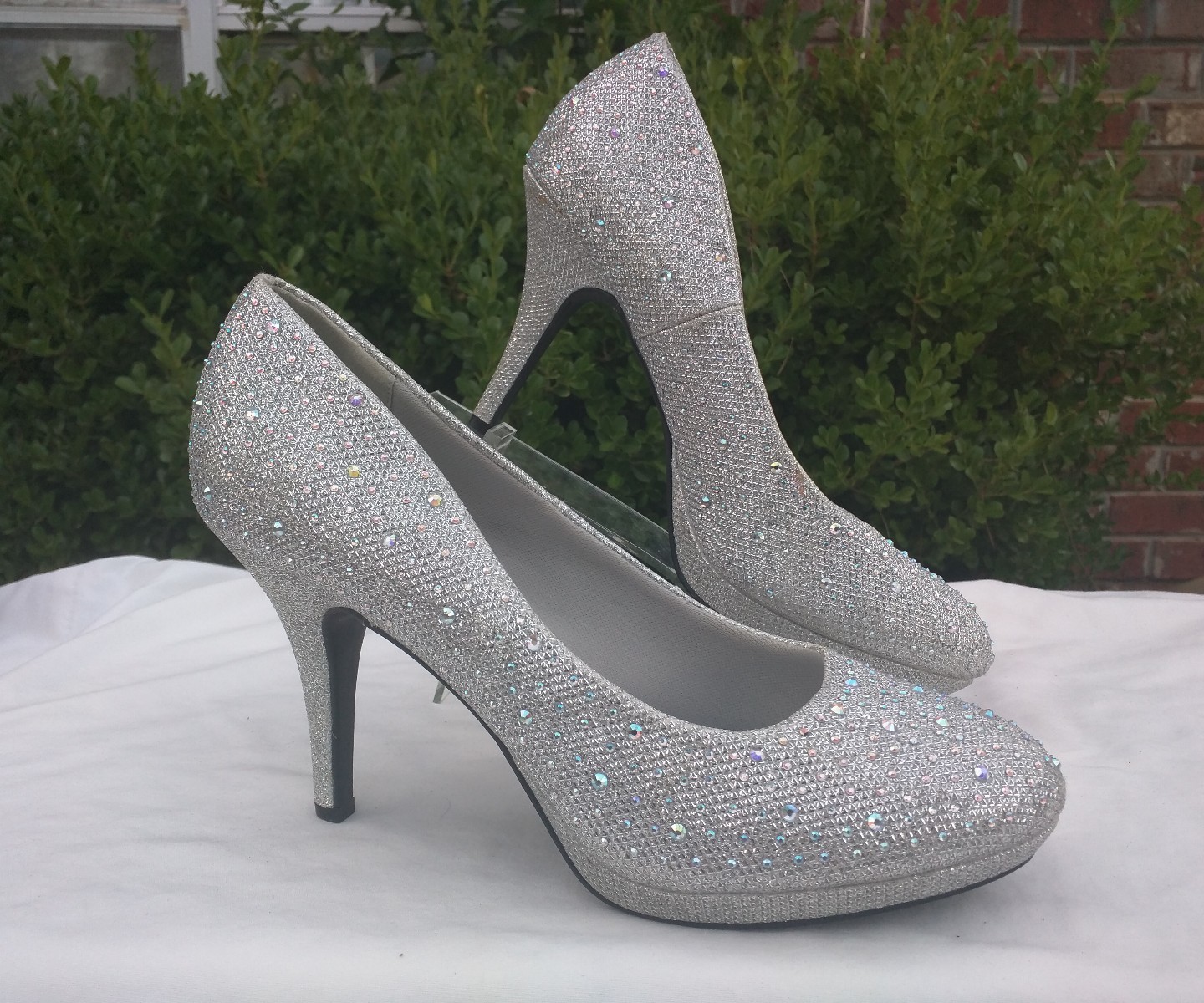 SILVER SLIPPER MIRAGE IRIDESCENT  WOMEN'S CRYSTAL RHINESTONE  PUMPS HEELS SZ 8.5