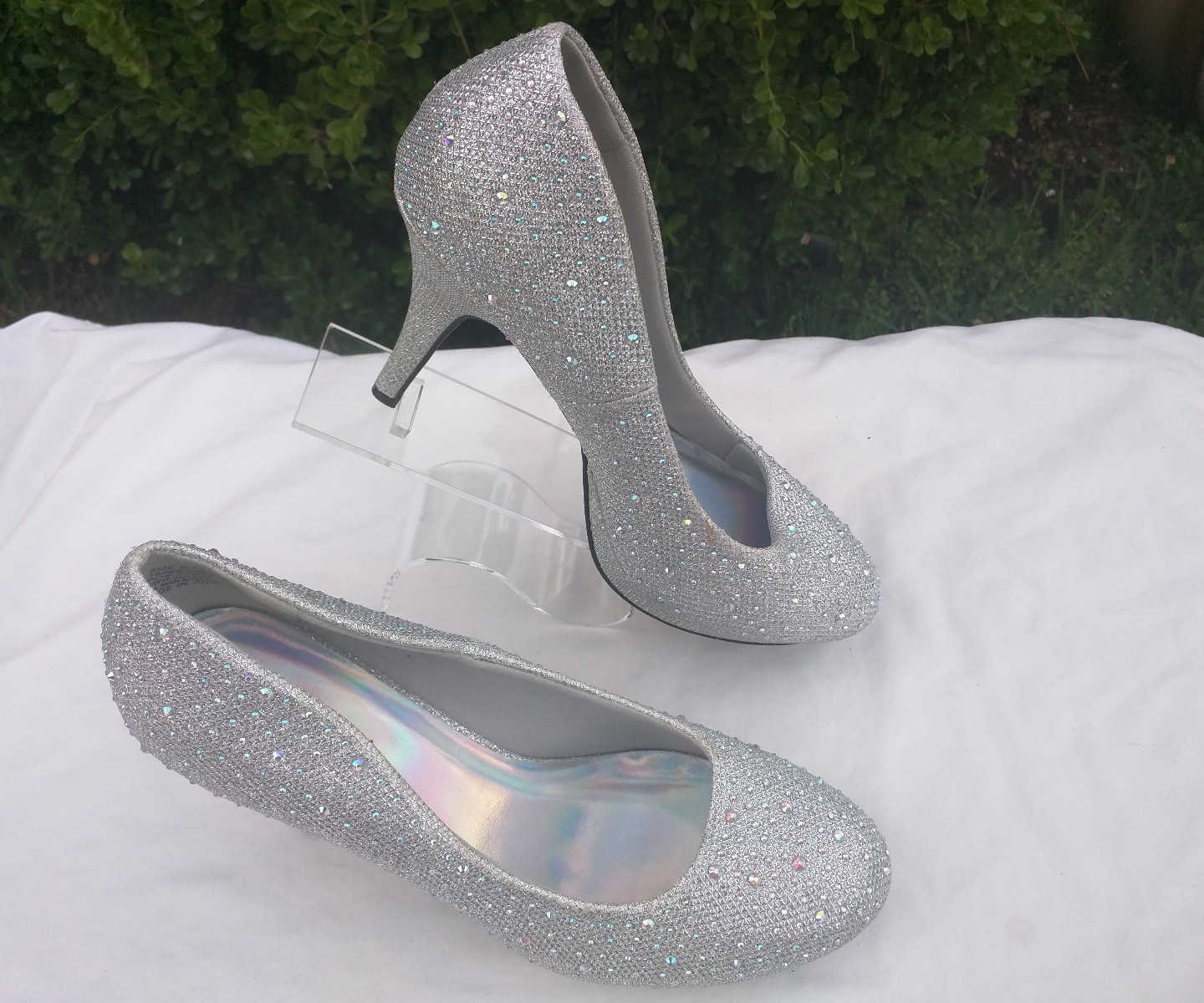 SILVER SLIPPER MIRAGE IRIDESCENT  WOMEN'S CRYSTAL RHINESTONE  PUMPS HEELS SZ 8.5