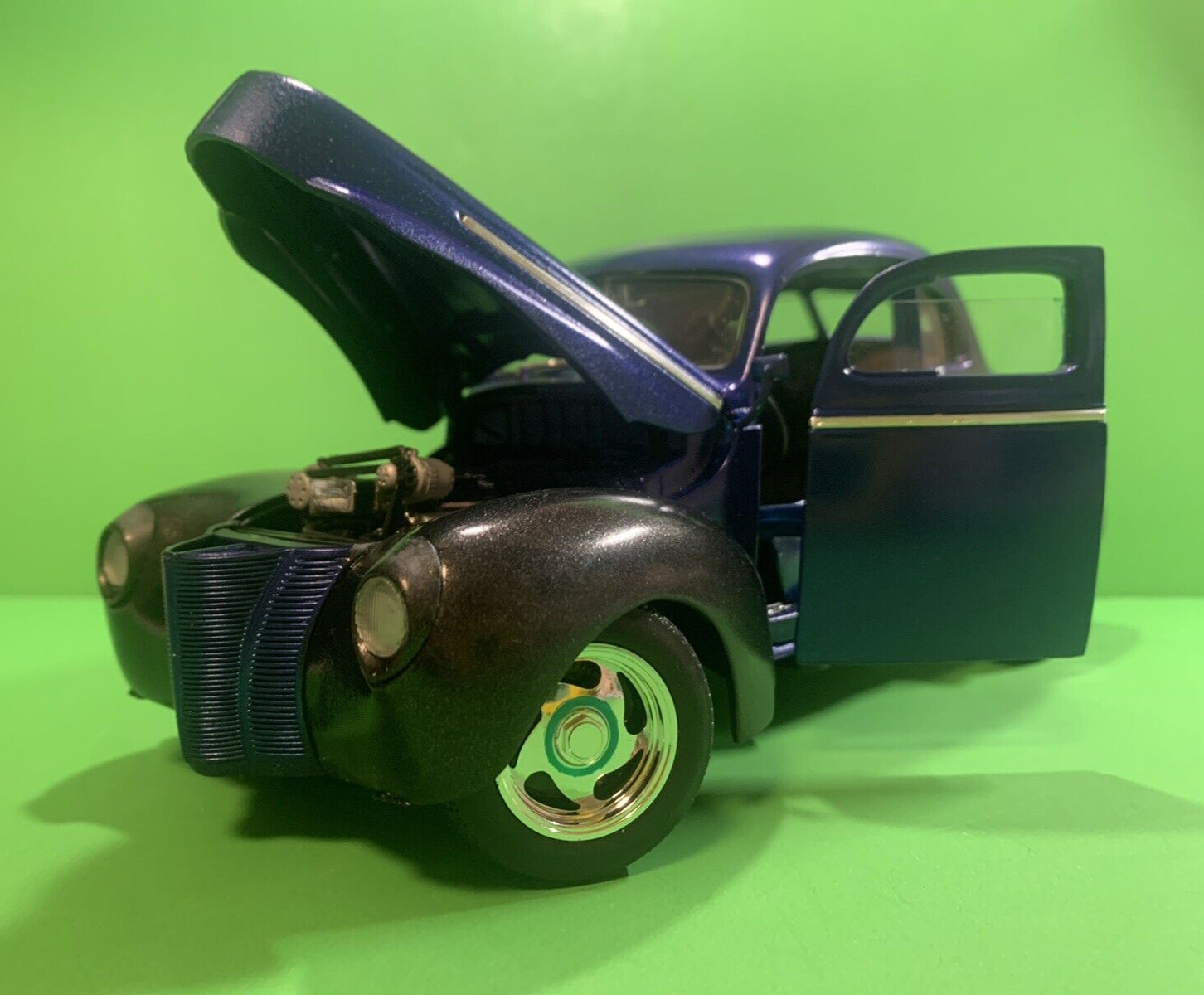 Uniquely Modified 1/18 Scale Diecast American Muscle 1940