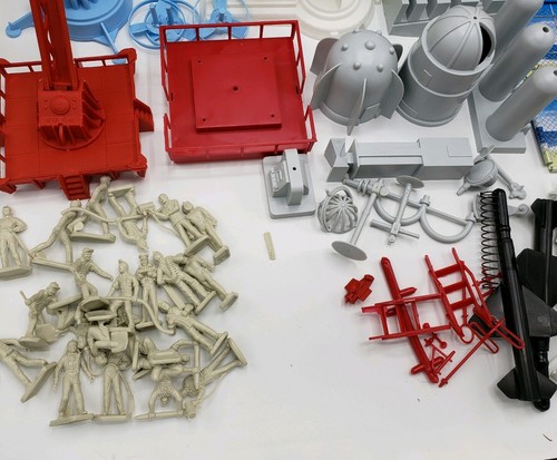 Vintage Marx Atomic Cape Canaveral Missile Base Toy Playset 4521