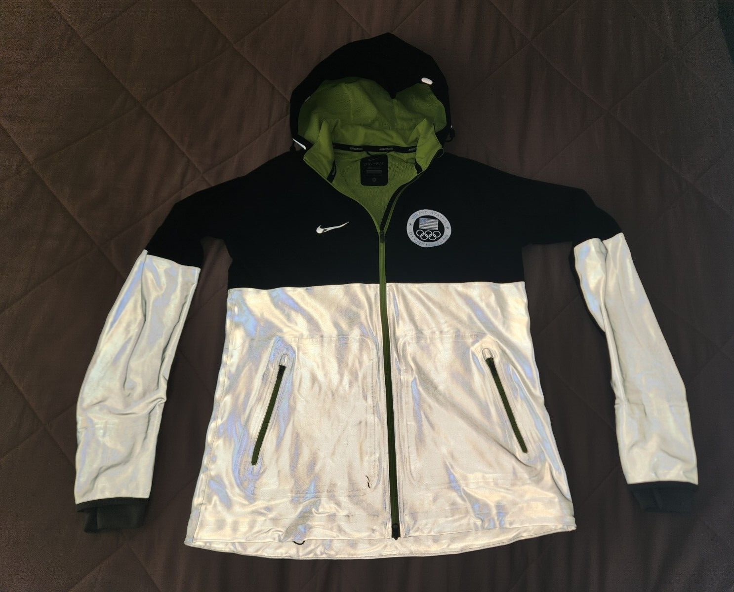 nike women's athletic shield flash jacket