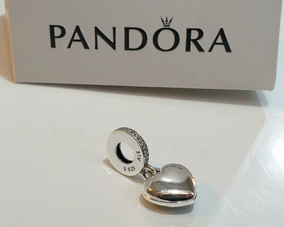 I love shop mom pandora charm