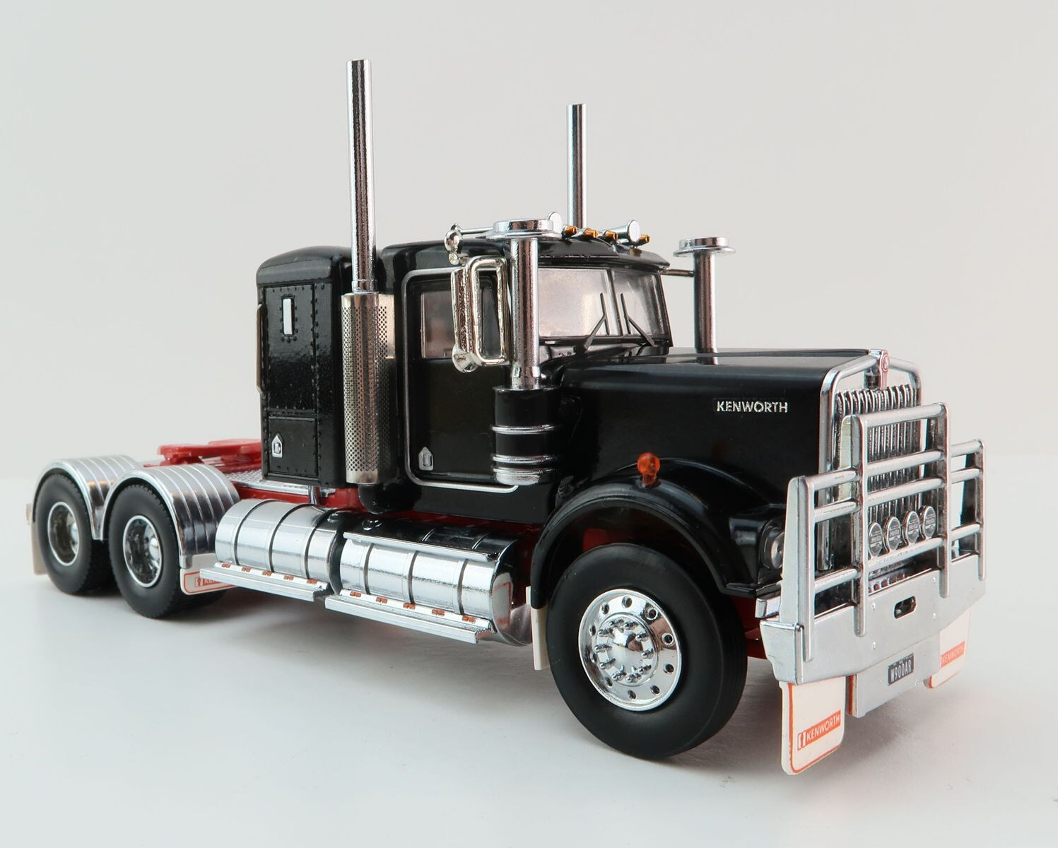 Iconic Replicas Kenworth W900 6x4 Lowline Bunk Truck Black
