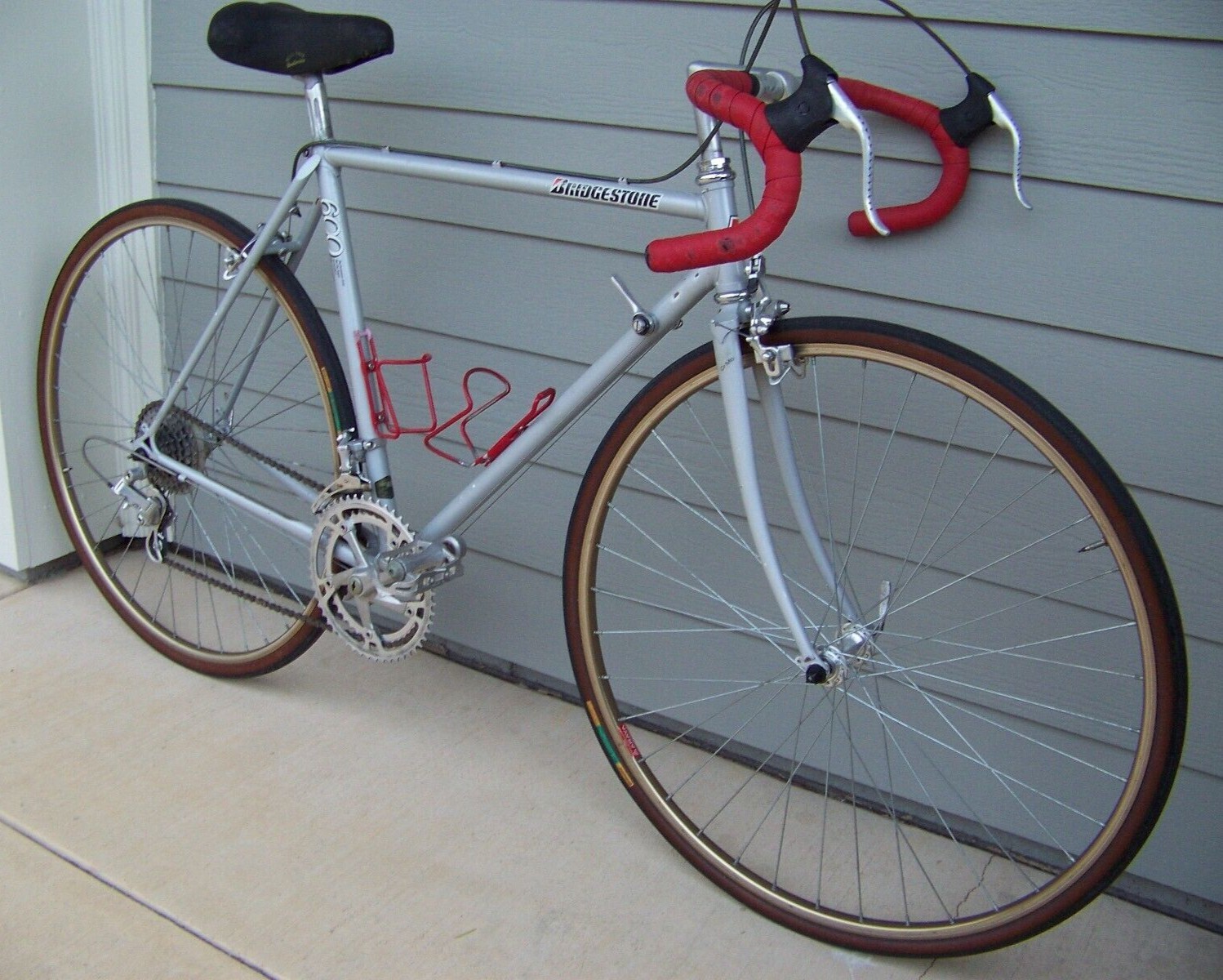Vintage Bridgestone 600 Road Bike- Suntour Cyclone/ Ishiwata Vintage Bridgestone 600 Road Bike- Suntour Cyclone/ Ishiwata
