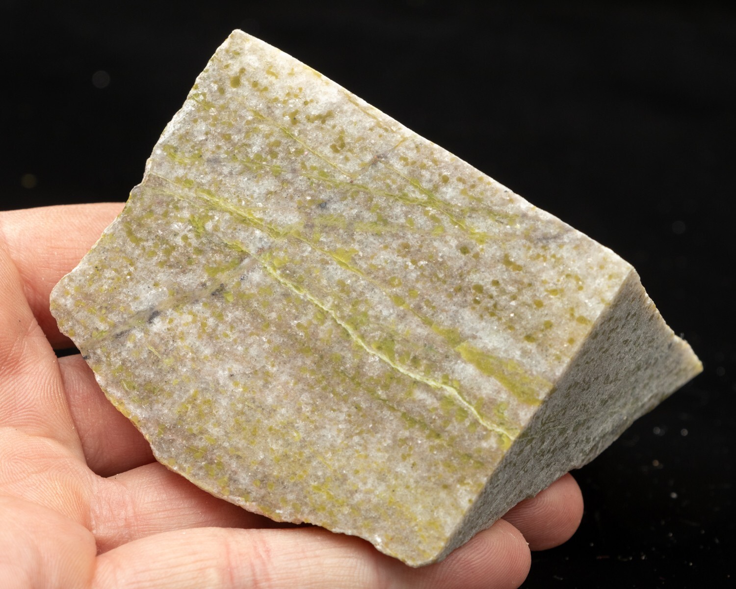 画材 Lizardrite Genuine Green LIZARDITE polished crystal 10.41 oz chakra stone