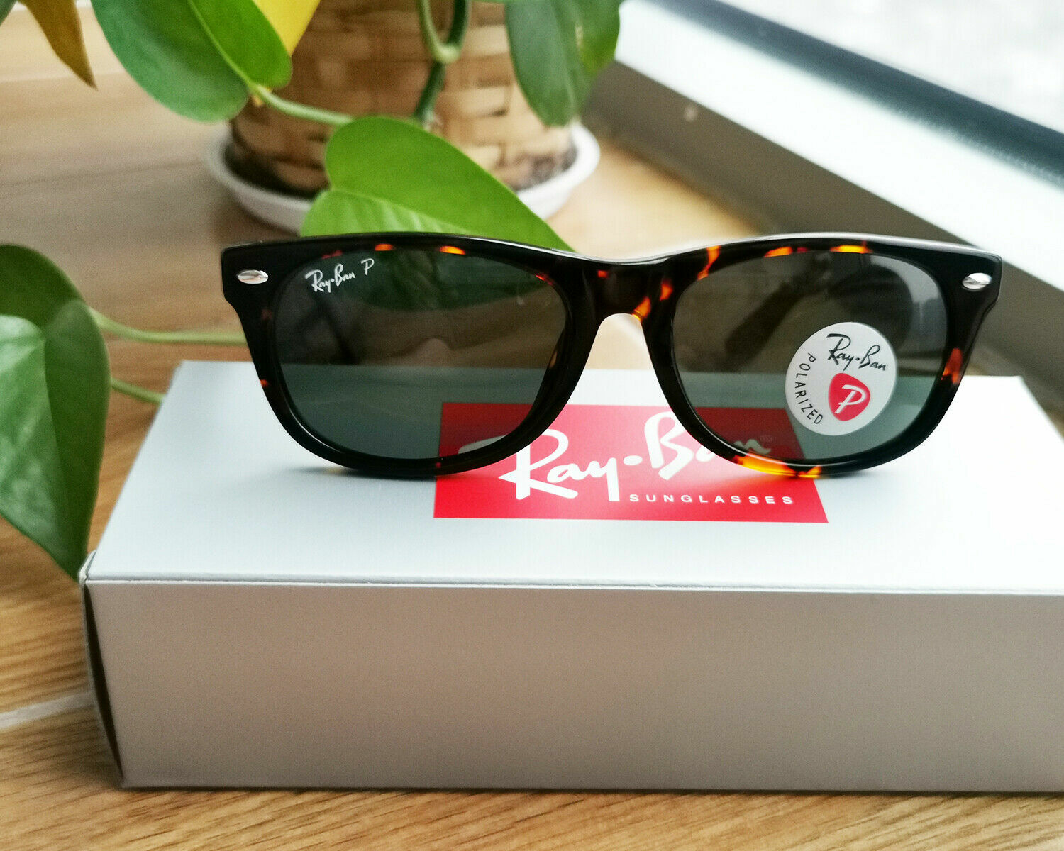 Solncezashitnye Ochki Ray Ban New Wayfarer Tortoise Frame G 15 Polarized Lenses Rb 2132 902 58 55 Kupit S Dostavkoj Iz Ssha Cena 16 495 Rub