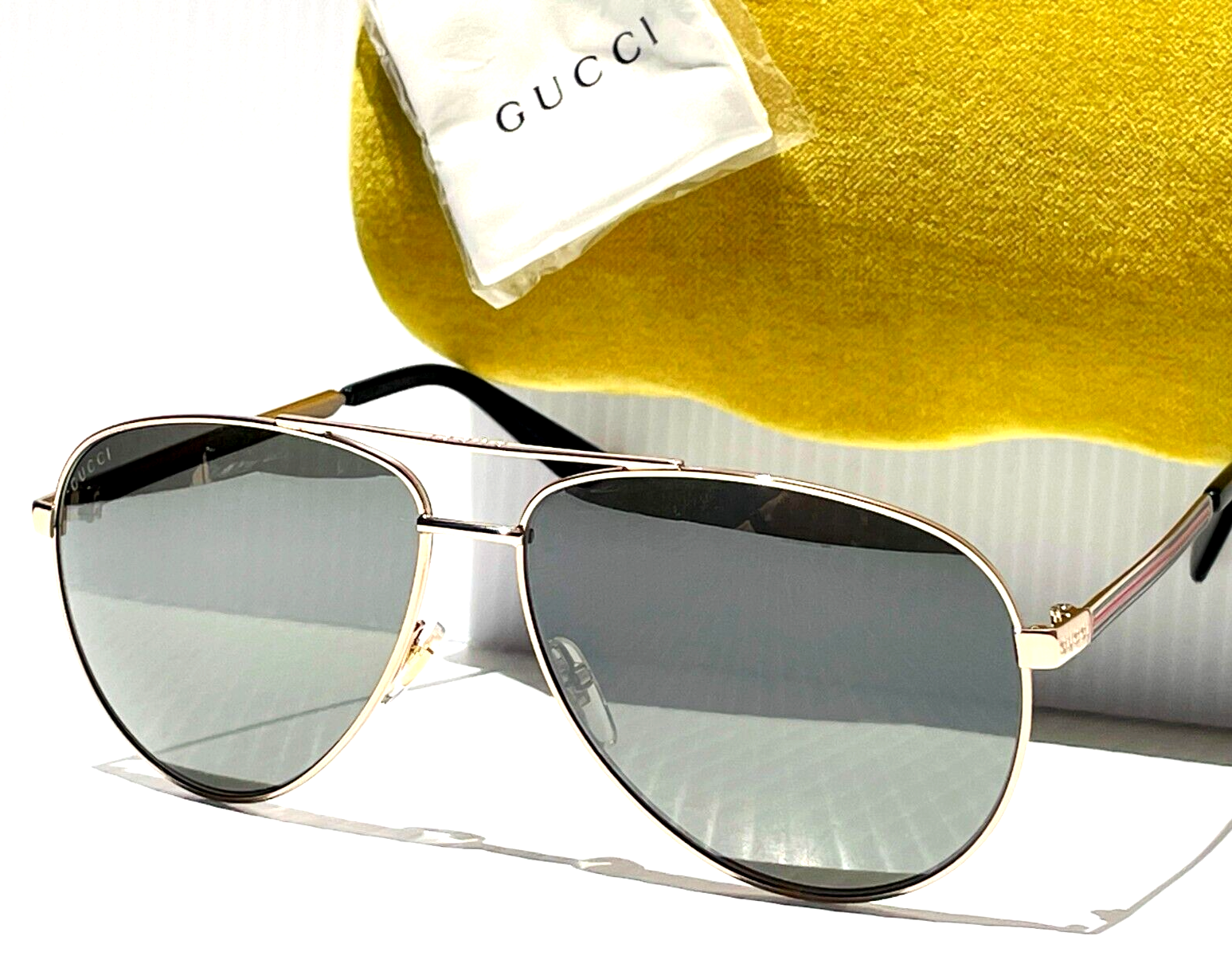 Pre-owned Gucci Gold Aviator With 61mm Red Green Frame W Grey Lens Sunglass Gg0137s In Gray