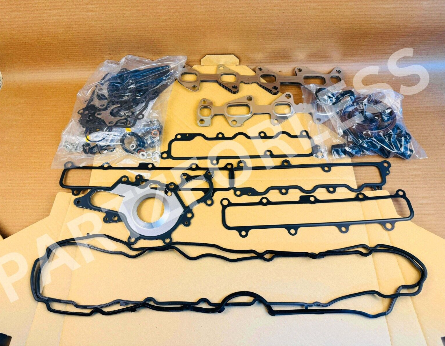 04111-51027 TOYOTA Land Cruiser 1VDFTV VDJ7 Genuine Engine