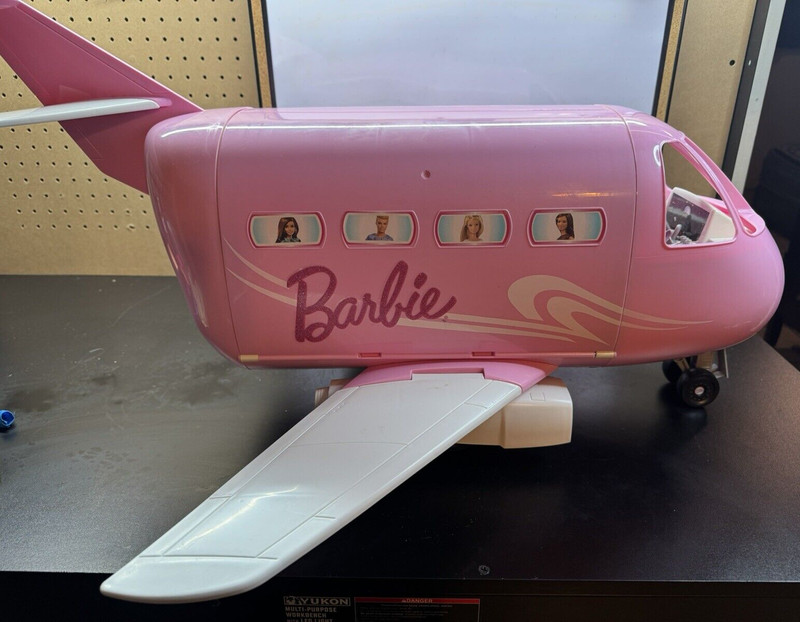 Mattel Barbie Dream Plane Play set Airplane Pink Passport Glamour
