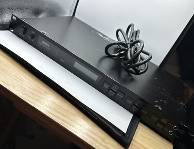 YAMAHA Model SPX90 Digital Sound Processor Working product RT Made In JAPAN
