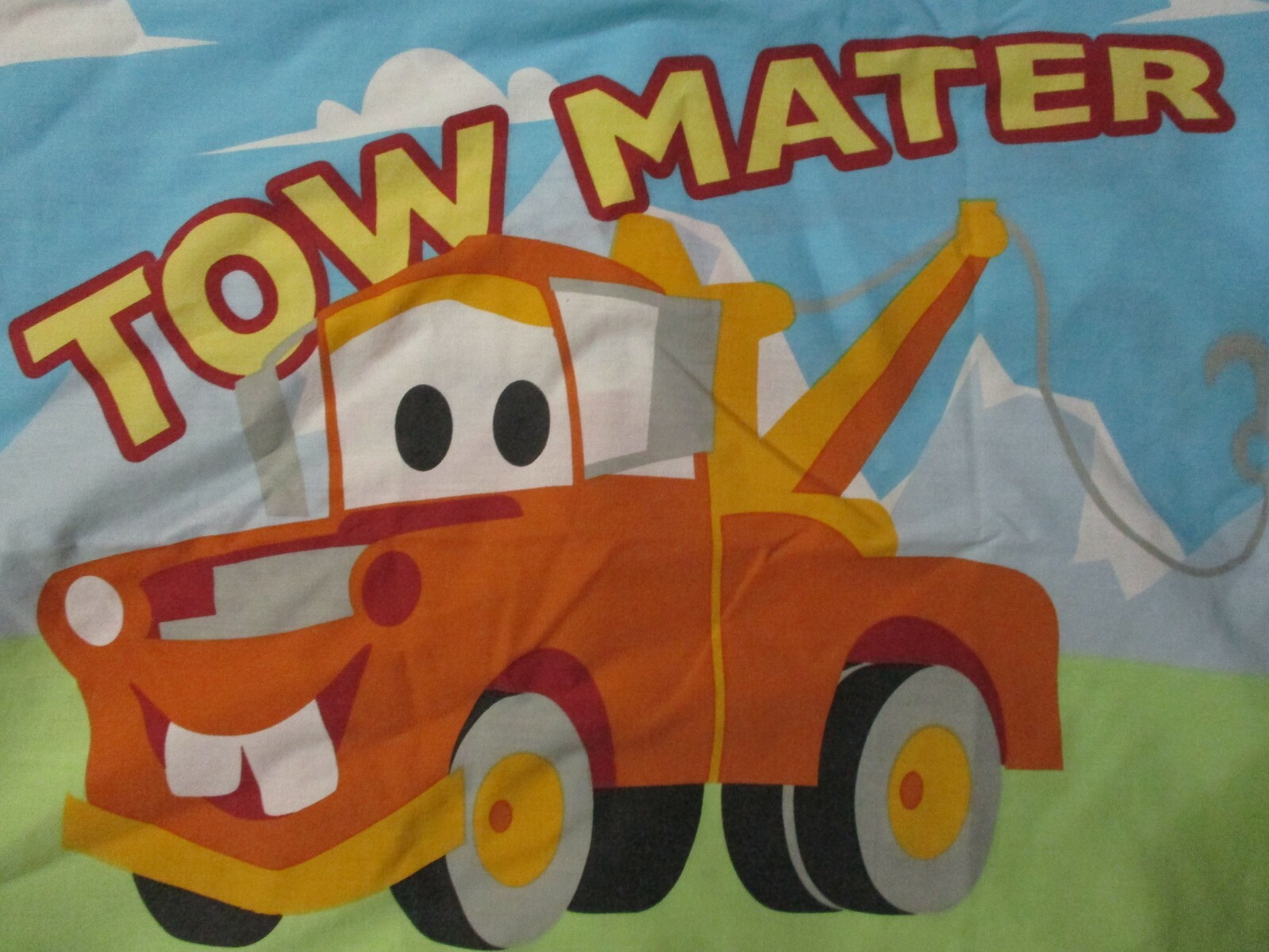 lot of 2 Disney CARS TOW MATER & LIGHTNING McQUEEN Standard Size Pillowcases GUC