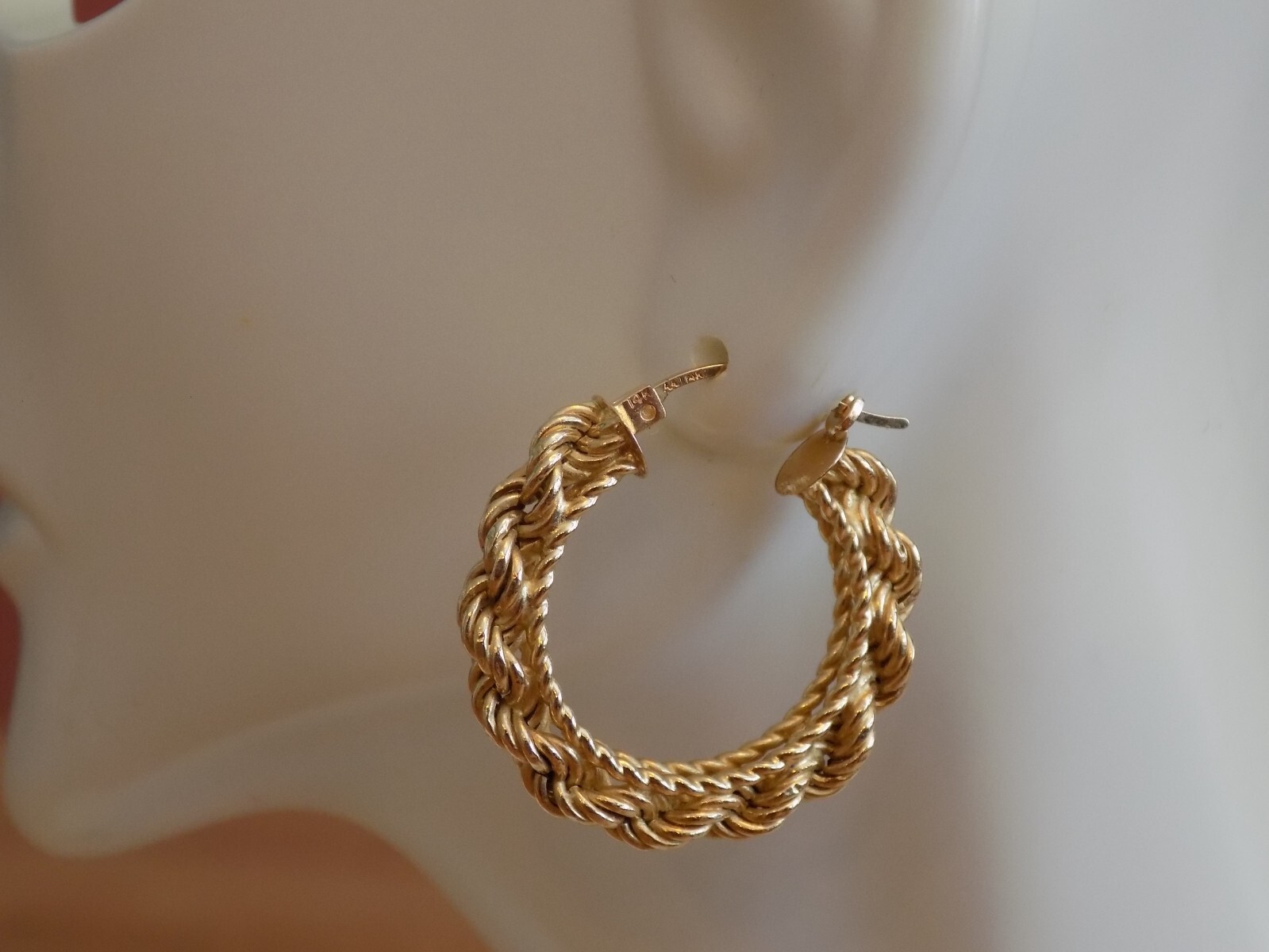 アクセサリー {a&r#} twist earrings(gold) a&r#} twist earrings(gold)