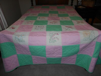 ANTIQUE VINTAGE PINK & GREEN QUILT W/  EMBROIDERED FLOWERS ( W/ PROVENANCE)