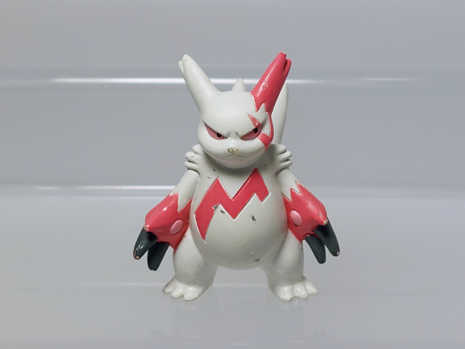 Zangoose フィギュア 約15cm Zangoose Pokemon Figure Takara Tomy Monster Collection Toy