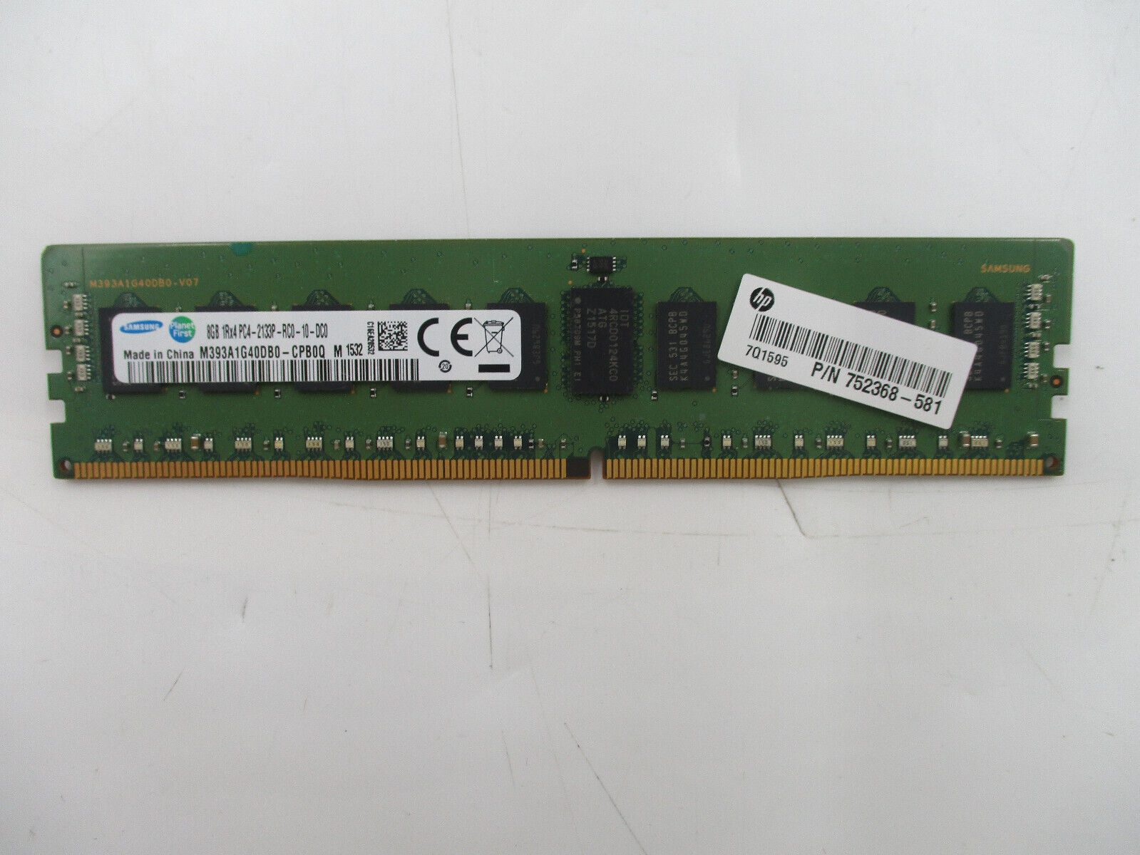 Samsung 8GB 1Rx4 PC4-2133P-RC0-10-DCO ECC Server Memory M393A1G40DB0-CPB0Q Samsung 8GB 1Rx4 PC4-2133P-RC0-10-DCO ECC Server Memory M393A1G40DB0-CPB0Q