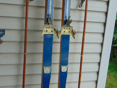 vintage   wooden skis  80 