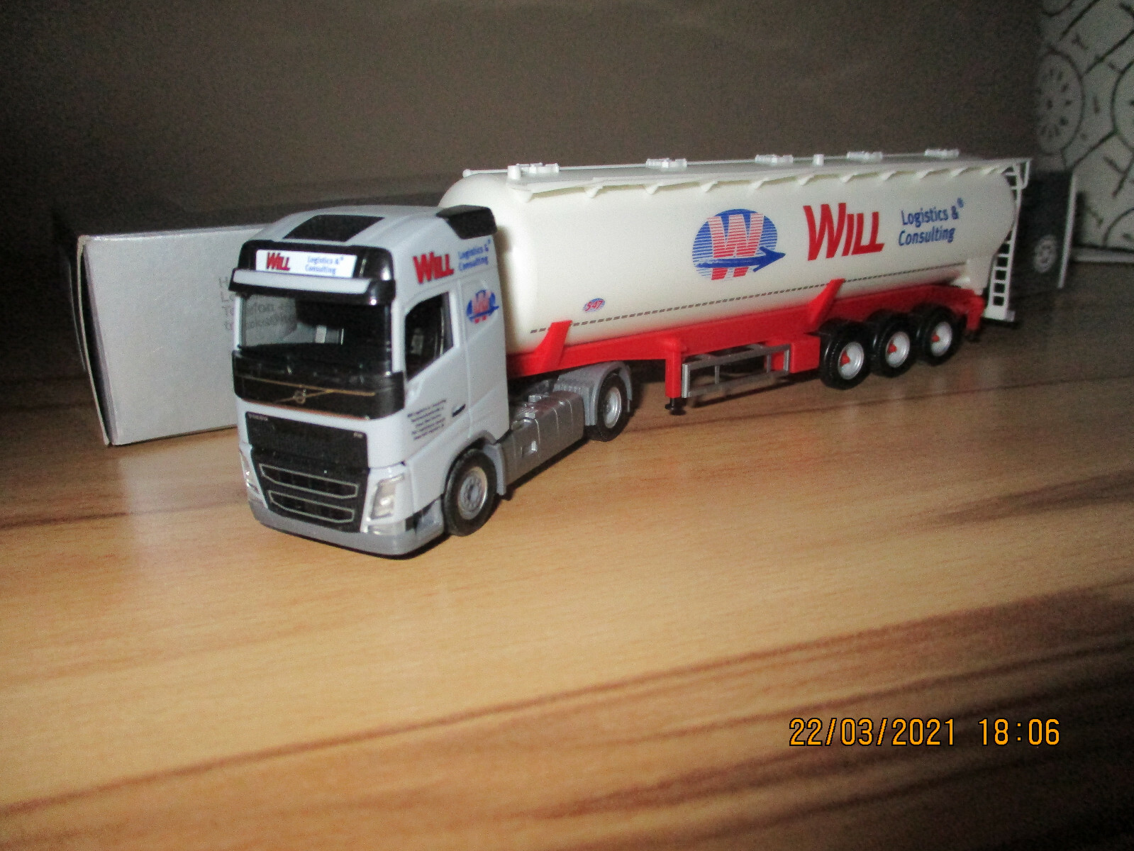Herpa - Volvo FH 4 "Will Logistics & Consulting" - 60m³ Silosattelzug
