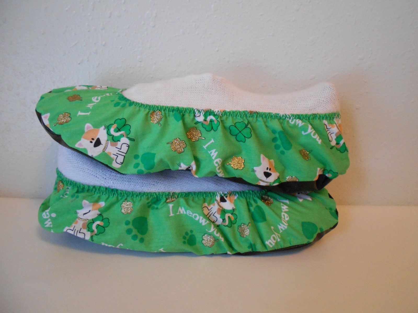 Bowling Shoe Covers Womens Sizes 6-10.0 Cats With Lucky Four Leaf Clover Green